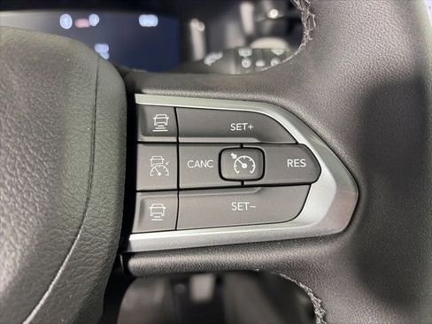 New 2026 Jeep Compass Limited w/ Sun, Sound & Navigation Group AWD/4WD image 15