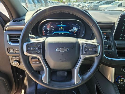 Used 2024 Chevrolet Tahoe Z71 w/ Z71 Off-Road Package AWD/4WD image 16