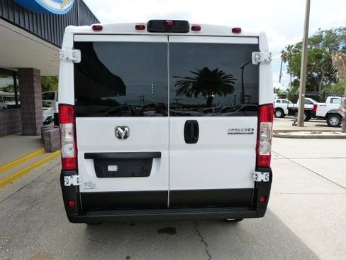 Used 2025 RAM ProMaster 2500 w/ U-Haul Equipment Group FWD image 12