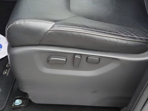 Used 2024 INFINITI QX80 Luxe image 19