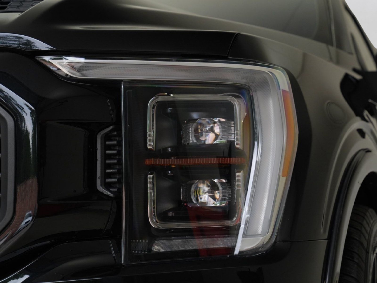 Used 2022 Ford F150 Lariat w/ Equipment Group 502A High AWD/4WD image 35