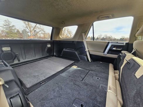 Used 2016 Toyota 4Runner SR5 image 34