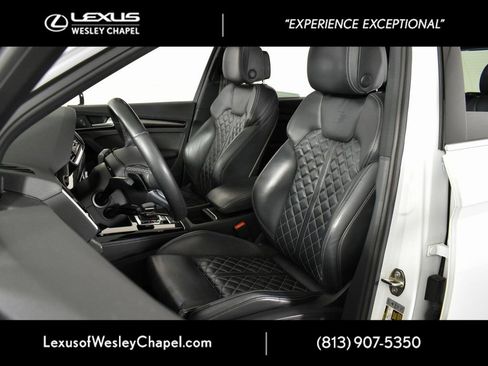 Used 2021 Audi SQ5 Premium Plus w/ Premium Plus Package image 19