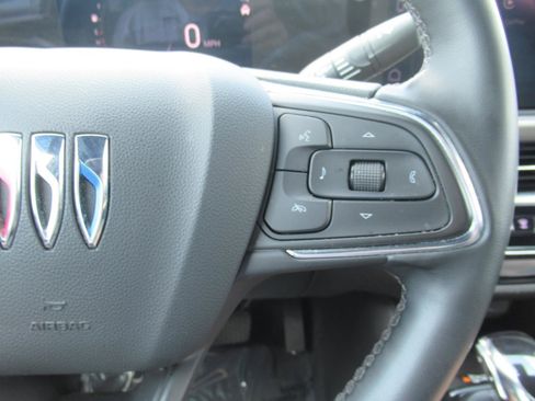 Certified 2024 Buick Envista Avenir FWD image 25