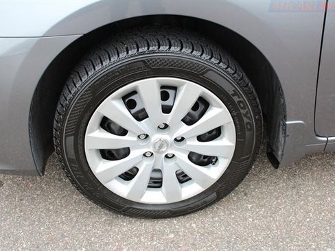 Used 2016 Nissan Sentra S image 4