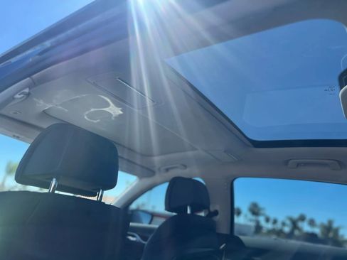 Used 2020 BMW 740i 740i Sedan 4D image 29