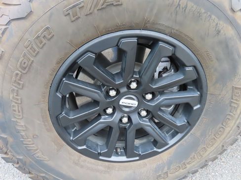 Used 2025 Ford F150 Raptor image 17