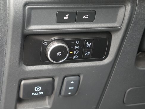 Certified 2024 Ford Expedition Limited AWD/4WD image 6