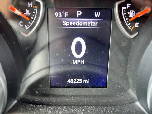 Certified 2020 Jeep Wrangler Sport AWD/4WD image 16