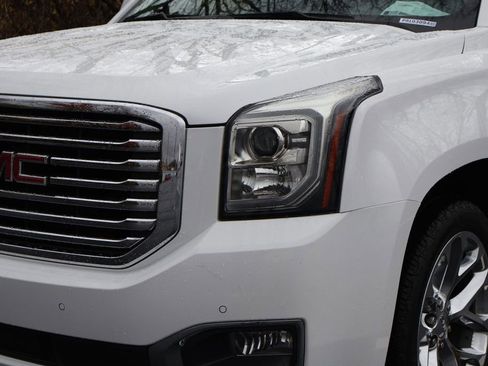Used 2020 GMC Yukon SLE w/ Convenience Package image 3
