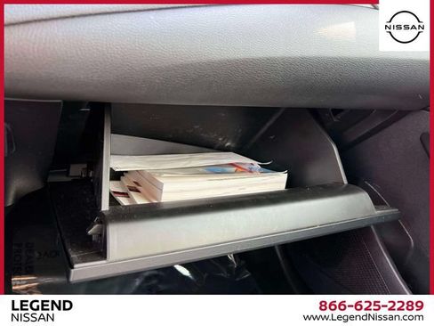 Used 2024 Toyota Corolla LE w/ LE Convenience Package FWD image 31