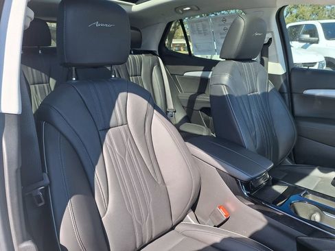 Used 2024 Buick Envision Avenir image 27
