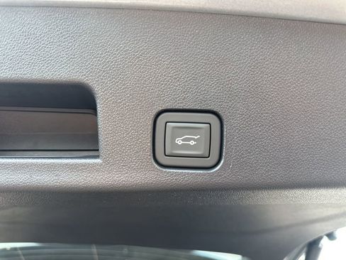 New 2026 Chevrolet Traverse Z71 image 13