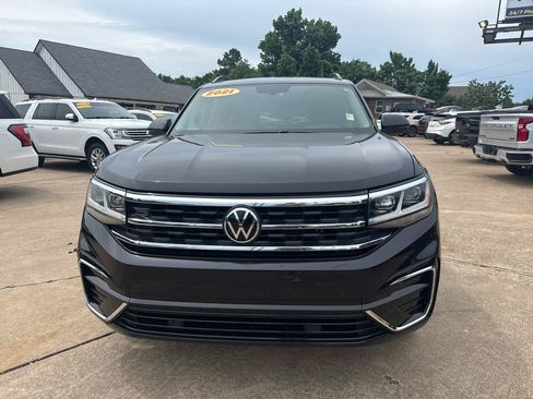 Used 2021 Volkswagen Atlas SE w/ Panoramic Sunroof Package FWD image 2