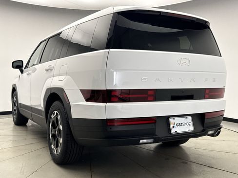 Used 2025 Hyundai Santa Fe SE AWD/4WD image 3