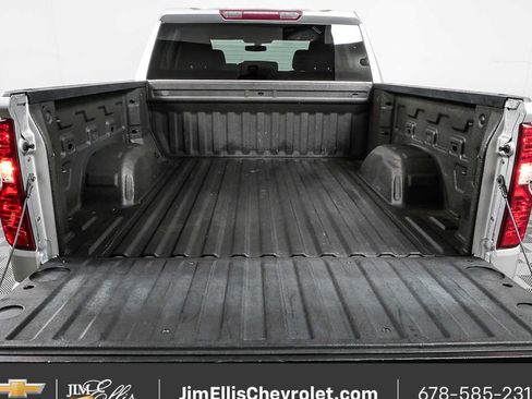 Certified 2021 Chevrolet Silverado 1500 LT AWD/4WD image 28