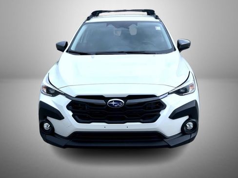 Used 2024 Subaru Crosstrek 2.0i Premium w/ Popular Package #3 AWD/4WD image 2