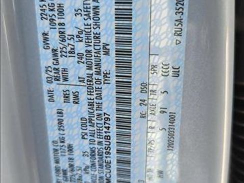 New 2025 Ford Escape SE image 17