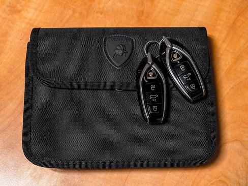 Used 2021 Lamborghini Urus AWD/4WD image 64