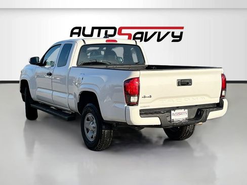 Used 2023 Toyota Tacoma SR AWD/4WD image 5