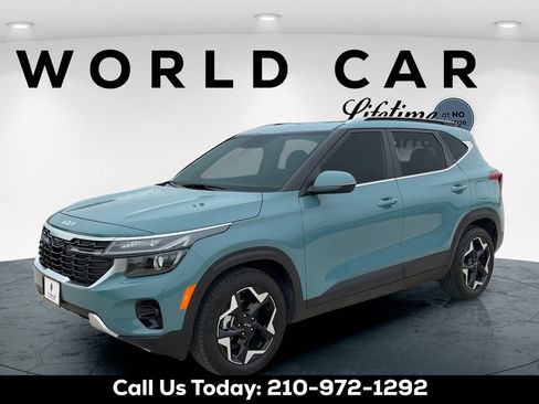 Used 2025 Kia Seltos EX w/ EX Sunroof Package FWD image 3