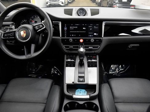 Used 2023 Porsche Macan S image 20
