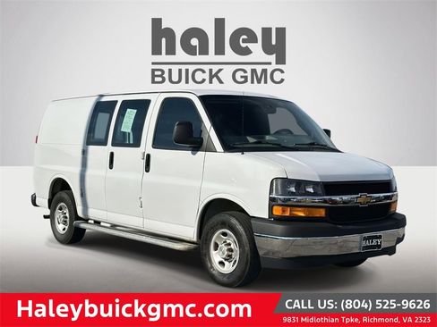Used 2024 Chevrolet Express 2500 w/ Driver Convenience Package image 1
