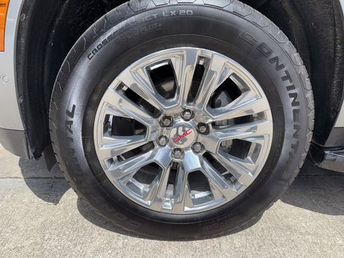 Used 2025 GMC Yukon Denali AWD/4WD image 52