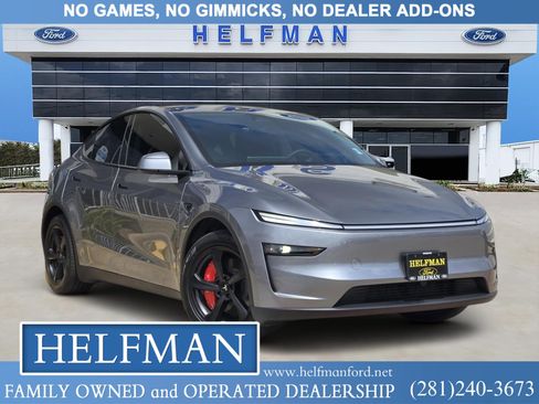 Used 2026 Tesla Model Y 2WD image 1