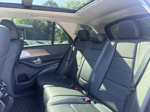 Used 2024 Mercedes-Benz GLE 350 4MATIC image 19