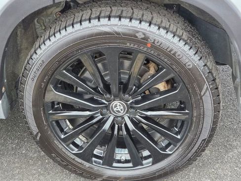 Used 2023 Toyota Highlander XSE image 15