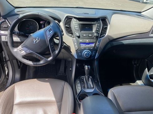Used 2014 Hyundai Santa Fe GLS w/ Premium Package 05 FWD image 12