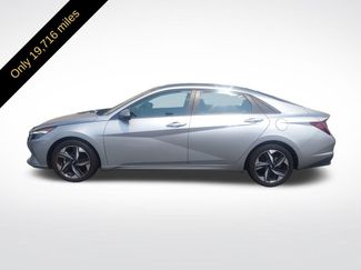 Certified 2023 Hyundai Elantra SEL w/ Convenience Package FWD video 2