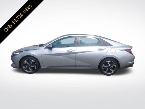 Certified 2023 Hyundai Elantra SEL w/ Convenience Package FWD image 2