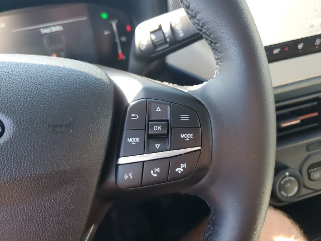 Used 2025 Ford Maverick Lariat AWD/4WD image 24