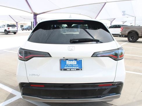 Used 2024 Honda HR-V EX-L image 4