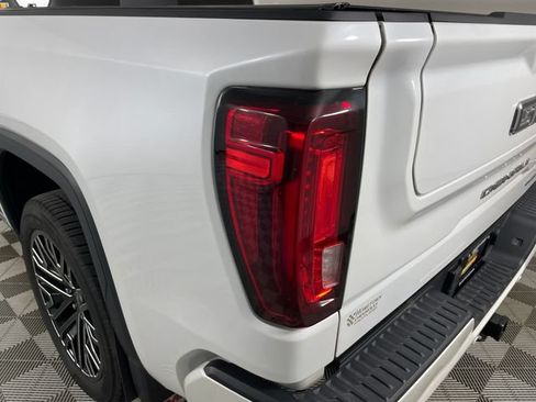 Certified 2022 GMC Sierra 1500 Denali Ultimate AWD/4WD image 15