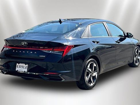 Used 2023 Hyundai Elantra Limited w/ Cargo Package image 5