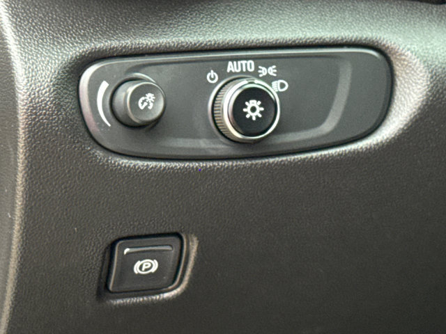Used 2020 Chevrolet Blazer RS FWD image 24