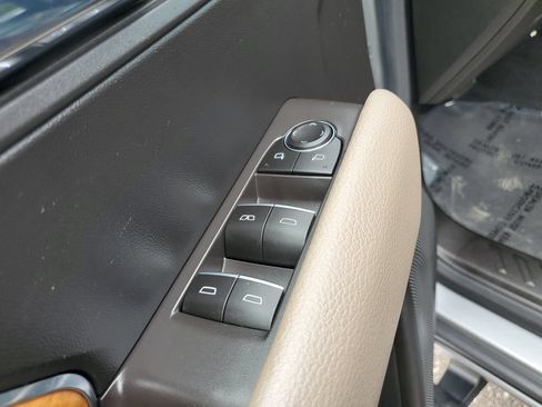 Used 2023 GMC Canyon Denali AWD/4WD image 17