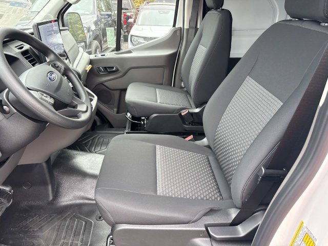 New 2027 Ford Transit 250 148 Medium Roof RWD image 23