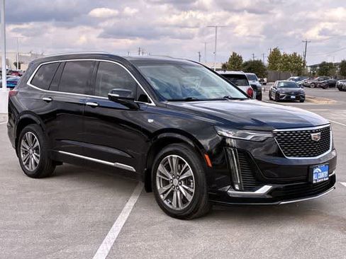 Used 2021 Cadillac XT6 Premium Luxury image 8