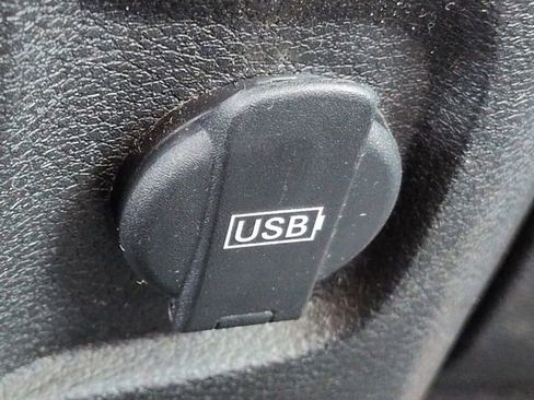 Used 2019 RAM 1500 Express AWD/4WD image 21