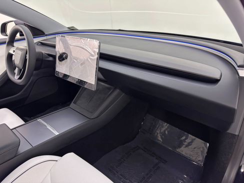 Used 2024 Tesla Model 3 Performance image 15