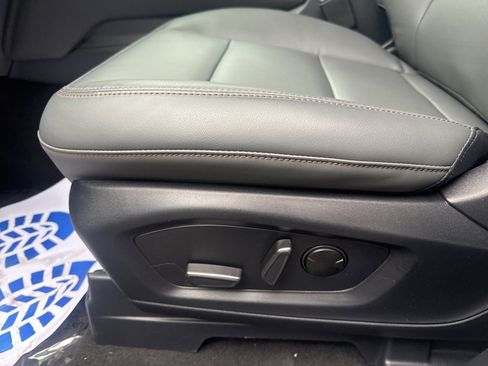 New 2026 Ford Explorer Active w/ Active Comfort Package image 11