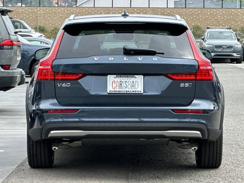 New 2026 Volvo V60 B5 Cross Country Ultra w/ Climate Package AWD/4WD image 6