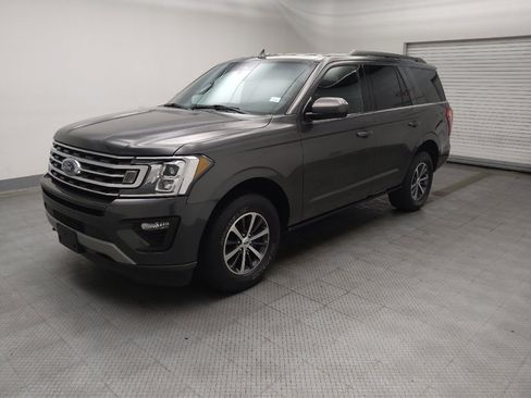 Used 2020 Ford Expedition XLT AWD/4WD image 2