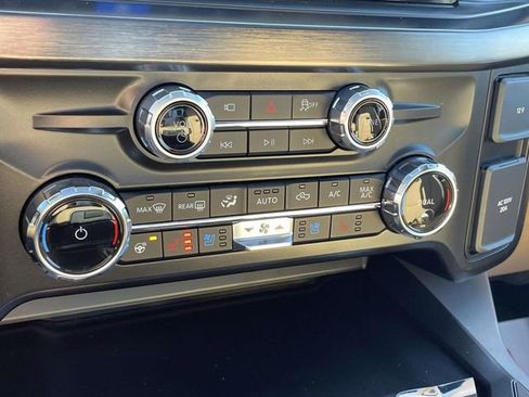 New 2026 Ford F250 Lariat image 29