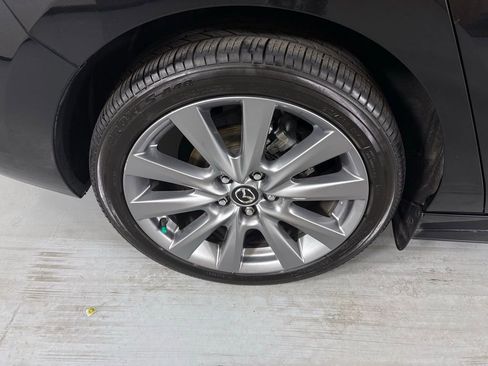Used 2024 MAZDA MAZDA3 s FWD image 11