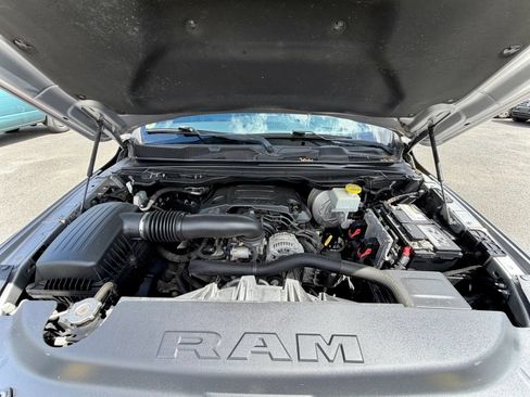 Used 2019 RAM 1500 Laramie AWD/4WD image 21